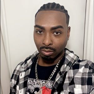 Meet your Posher, Lawrence